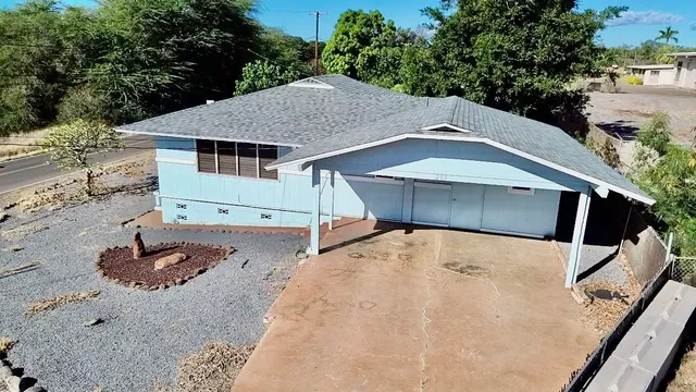 $350,000 | 205 Ala Malama Avenue, Kaunakakai, HI 96748