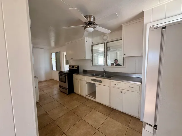 $350,000 | 205 Ala Malama Avenue, Kaunakakai, HI 96748