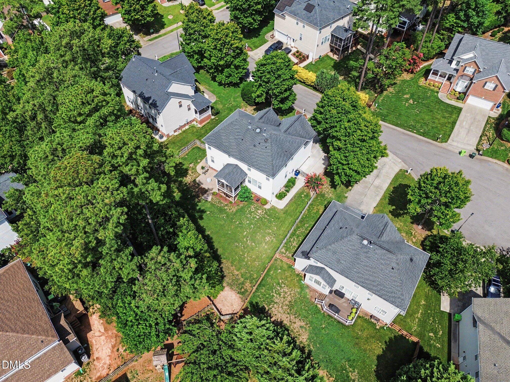8417 Dunnington Circle Raleigh, NC 27613 - Photo 38 of 40 033_file_2001