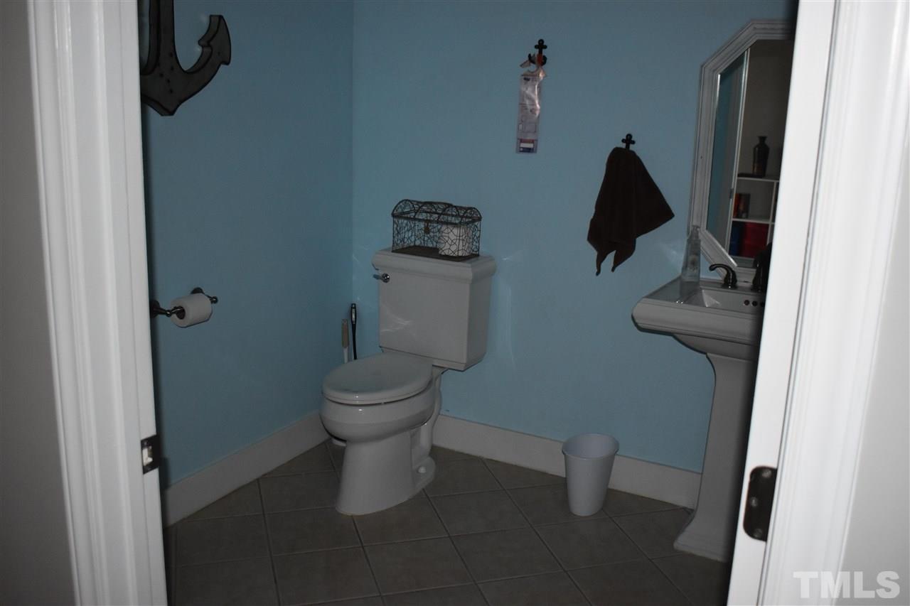 466 Vineyard Ridge Siler City, NC 27344 - Photo 20 of 29 a view of bathroom