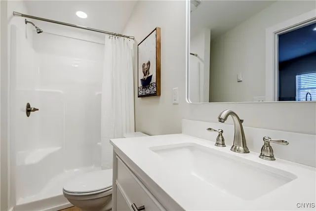 $2,500 | 1104 Main Street, Unit PH1, Vienna, NY 13157