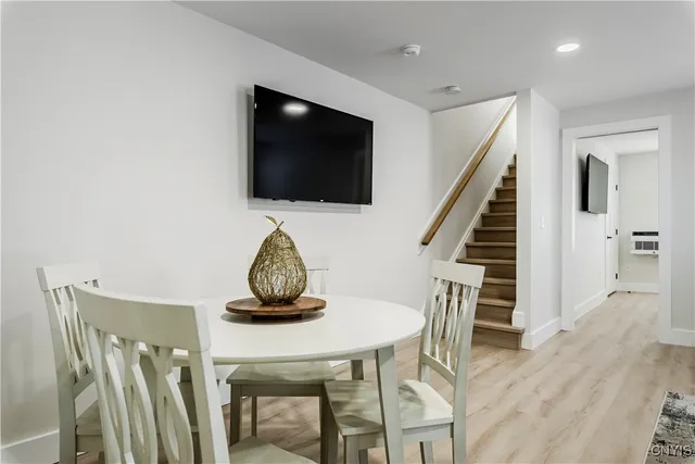 $2,500 | 1104 Main Street, Unit PH1, Vienna, NY 13157