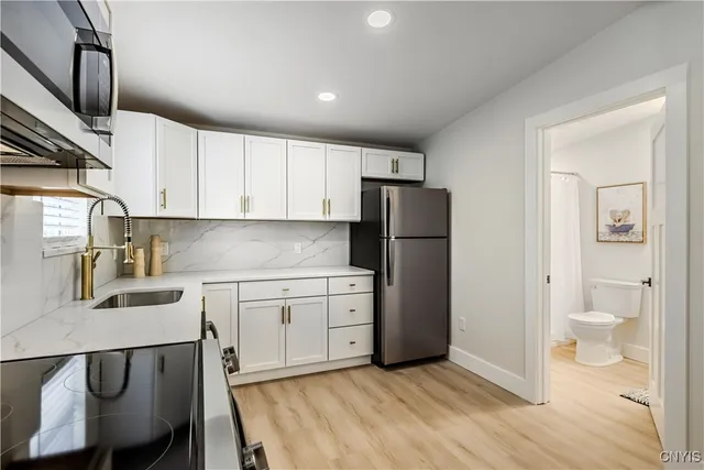 $2,500 | 1104 Main Street, Unit PH1, Vienna, NY 13157