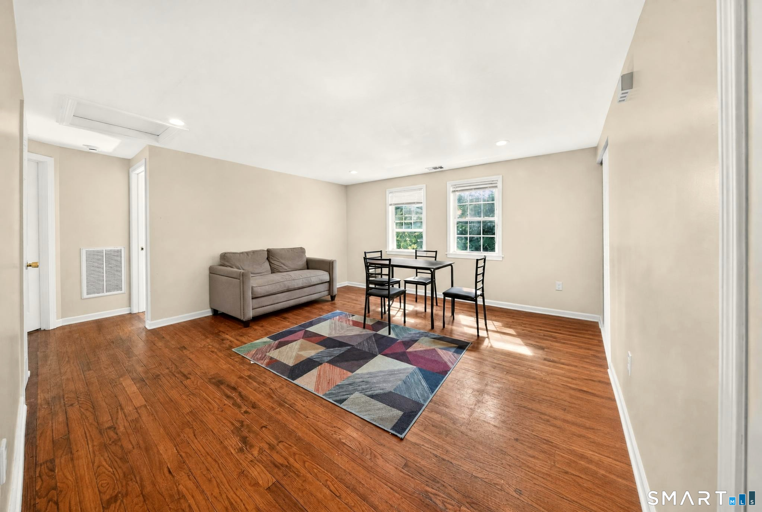 185 Forest Road West Haven, CT 06516 - Photo 17 of 37 Gallery Image 17