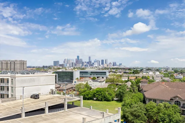 $329,650 | 1701 Hermann Drive, Unit 9A, Houston, TX 77004