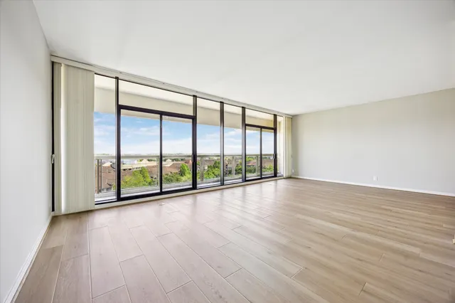 $329,650 | 1701 Hermann Drive, Unit 9A, Houston, TX 77004