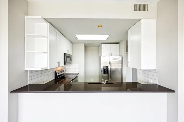 $329,650 | 1701 Hermann Drive, Unit 9A, Houston, TX 77004