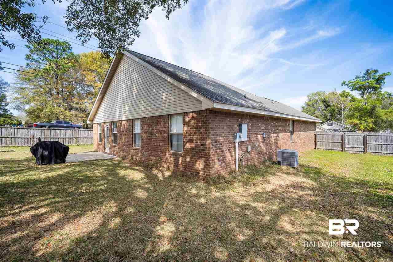 8075 Brookside Lane Daphne, AL 36526 - Photo 19 of 26 Backyard