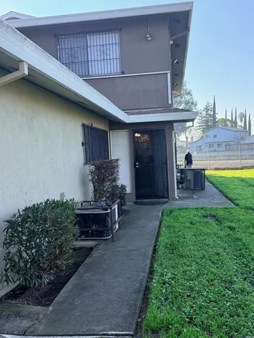 $150,000 | 7304 Franklin Boulevard, Unit 3, Sacramento, CA 95823