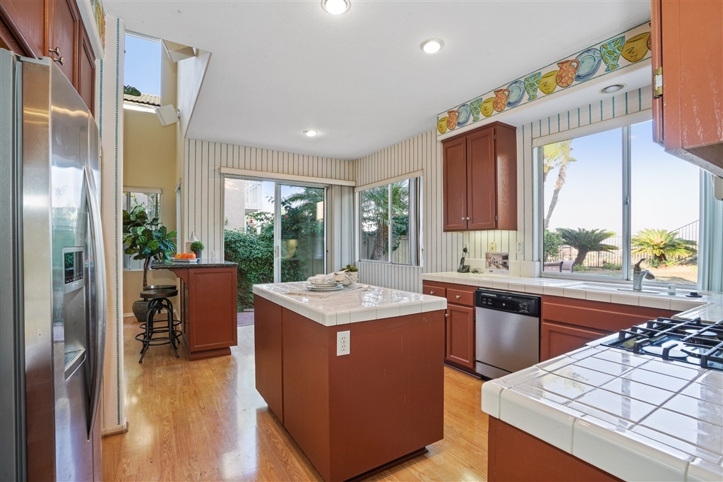 11548 Village Ridge Road San Diego, CA 92131 - Photo 9 of 25