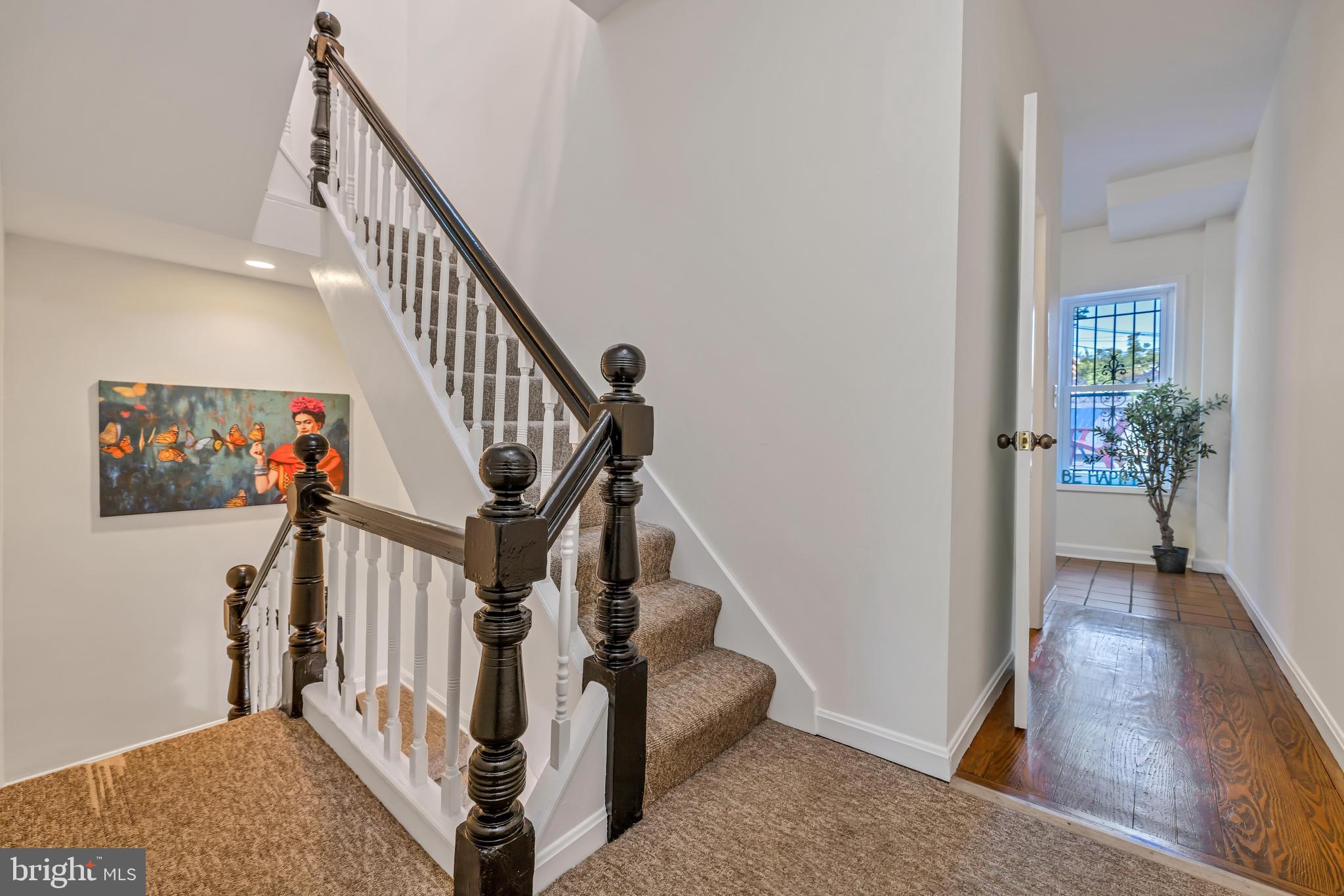 517 F Street Northeast Washington, DC 20002 - Photo 17 of 42 Second Floor Landing