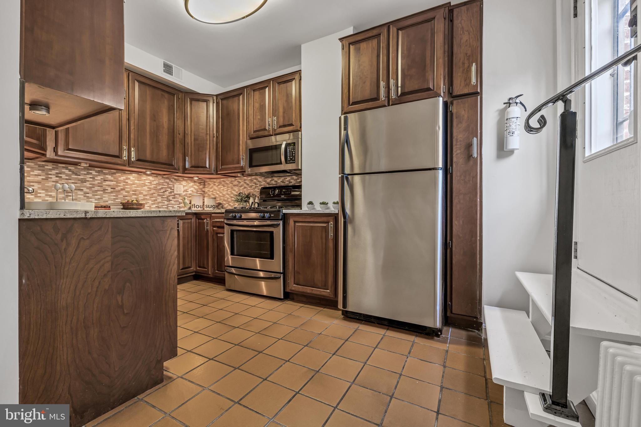 517 F Street Northeast Washington, DC 20002 - Photo 19 of 42 Kitchen