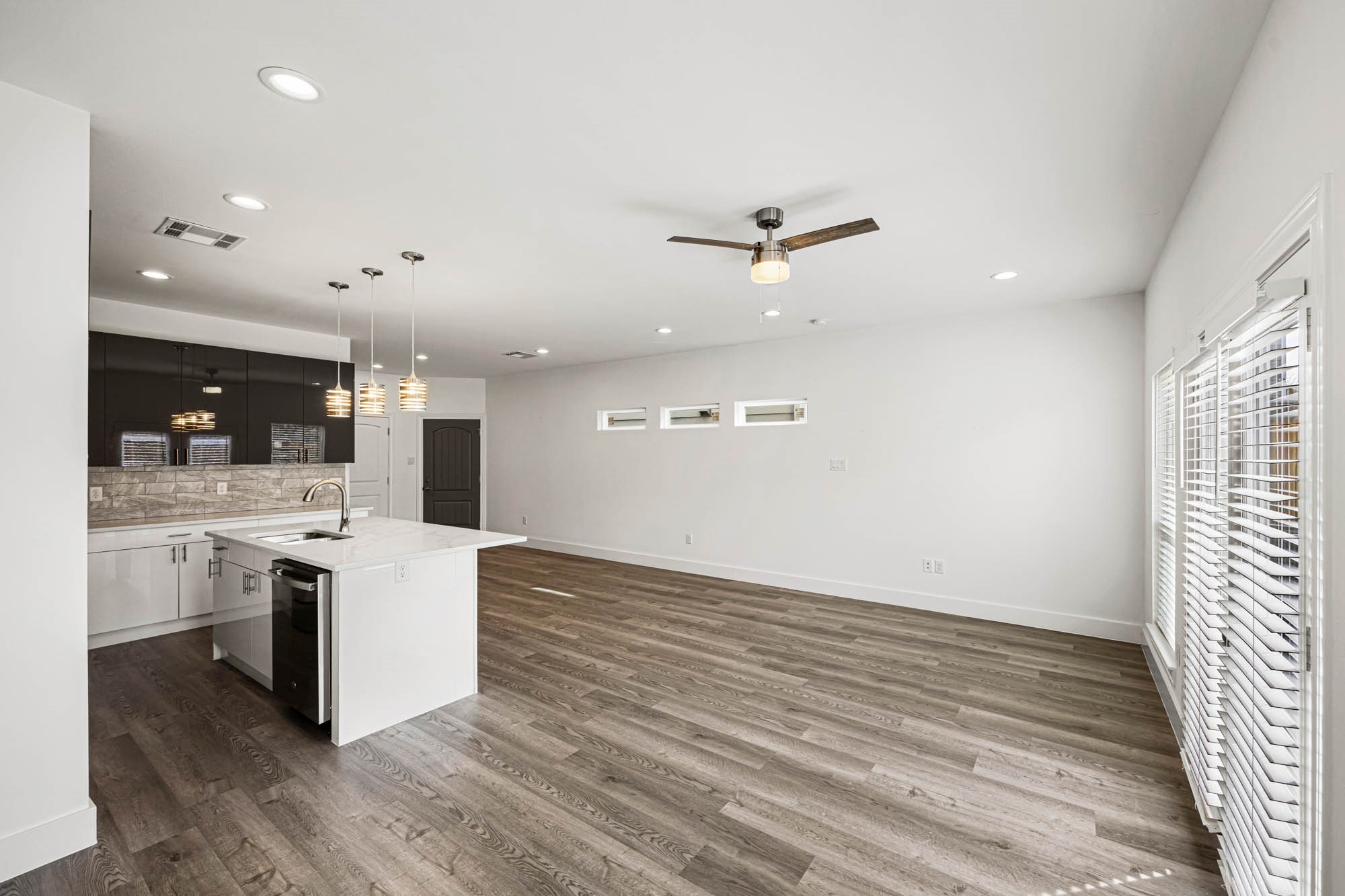 4512 Noble Street Houston, TX 77020 - Photo 7 of 16 a view of kitchen with sink and refrigerator