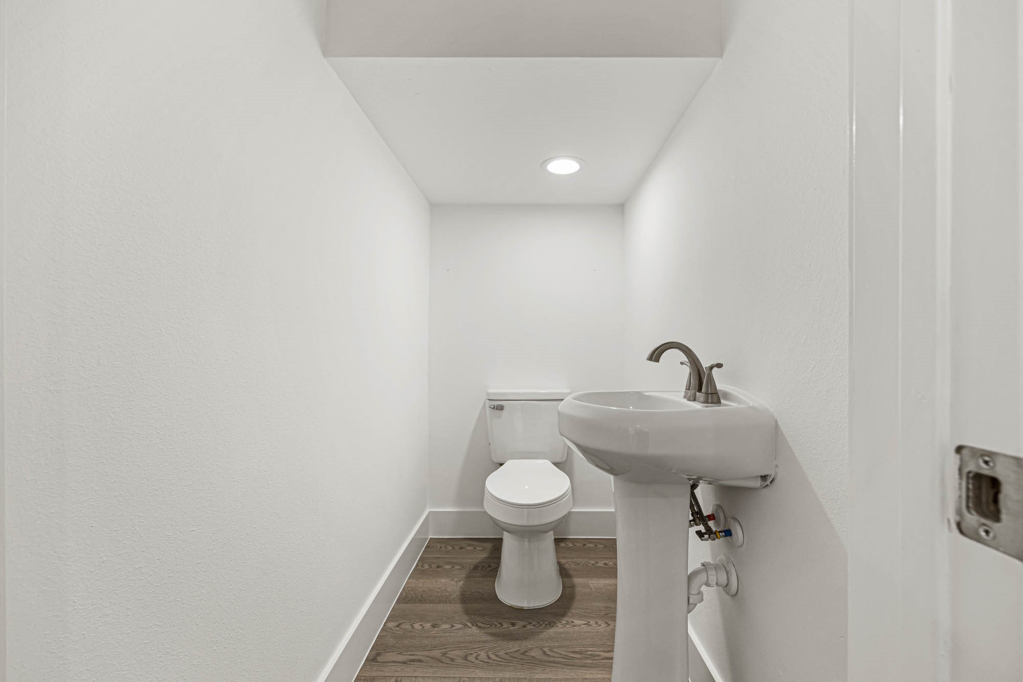 4512 Noble Street Houston, TX 77020 - Photo 8 of 16 a bathroom with a sink and toilet