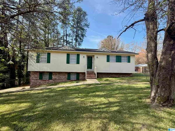 $179,900 | 400 South Highland Drive, Warrior, AL 35180