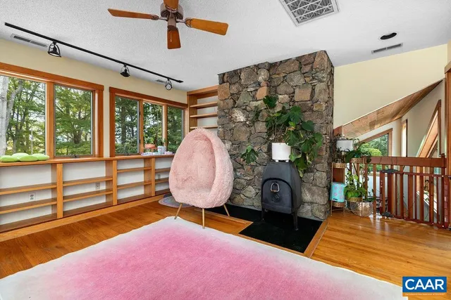 $810,000 | 284 Shingle Oak Lane, Nellysford, VA 22958