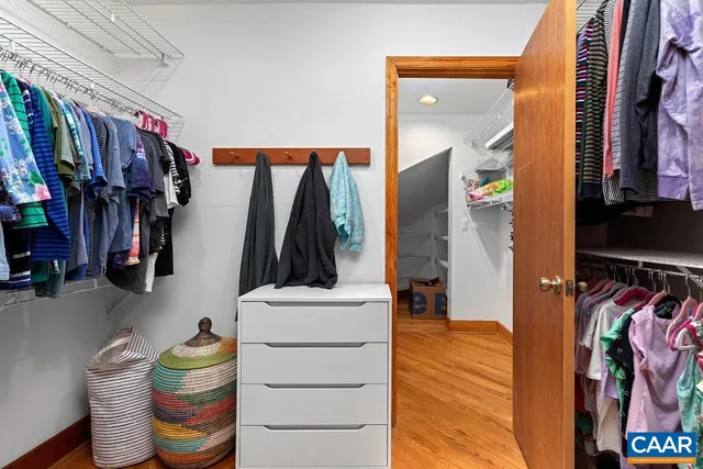 $810,000 | 284 Shingle Oak Lane, Nellysford, VA 22958