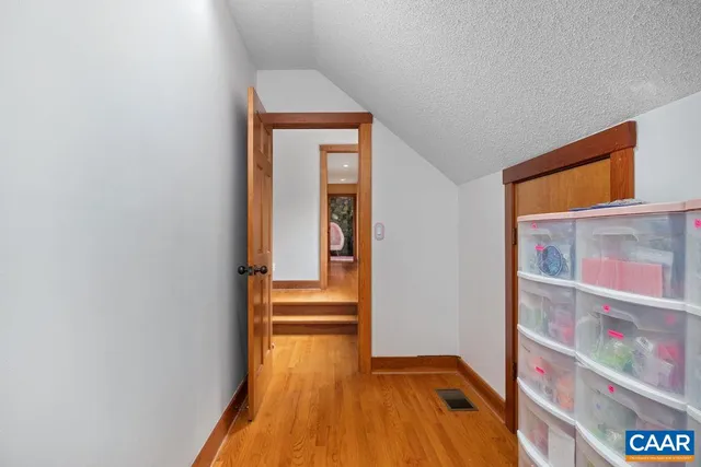 $810,000 | 284 Shingle Oak Lane, Nellysford, VA 22958