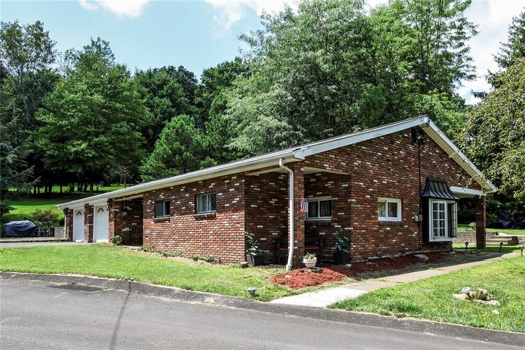 3043 Fairview Road Gibsonia, PA 15044 - Photo 3 of 25 Gallery Image 3