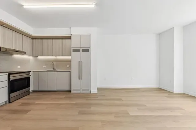 $4,745 | 17 Hanover Place, Unit 17F | Downtown Brooklyn