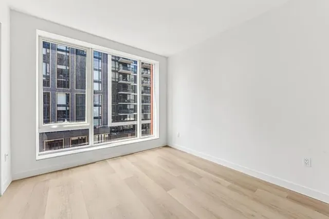 $4,745 | 17 Hanover Place, Unit 17F | Downtown Brooklyn