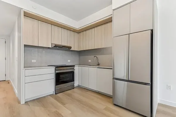 $4,745 | 17 Hanover Place, Unit 17F | Downtown Brooklyn