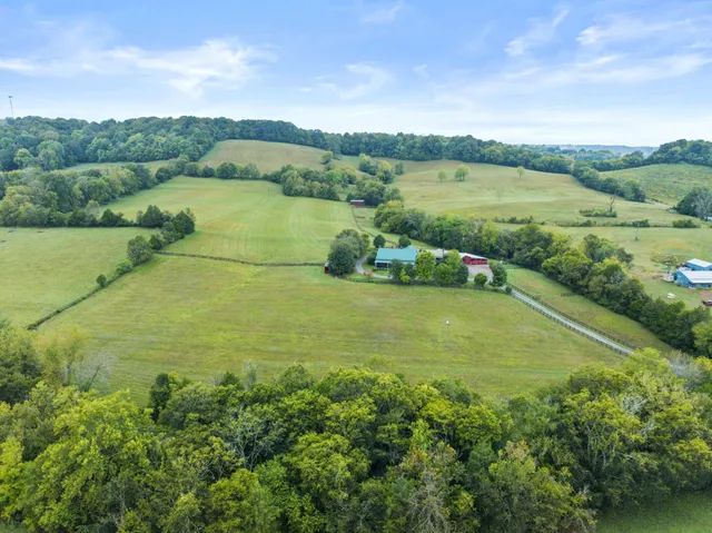 $999,900 | 2533 Otis Fowler Road, Cornersville, TN 37047