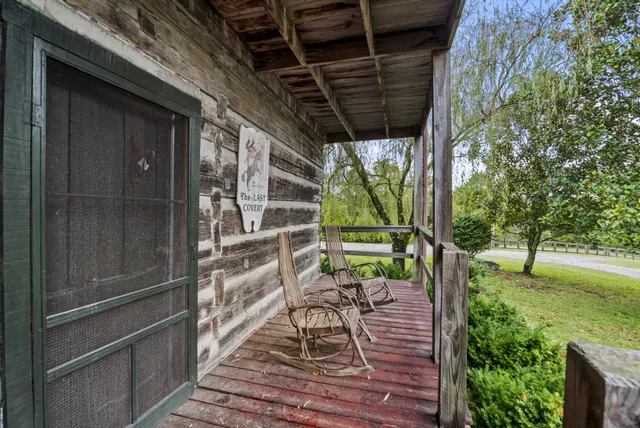 $999,900 | 2533 Otis Fowler Road, Cornersville, TN 37047