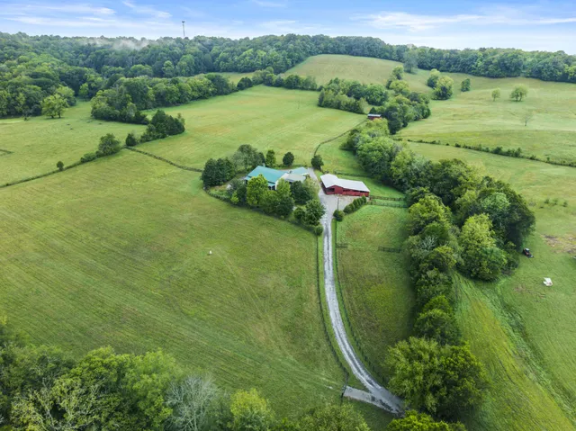 $999,900 | 2533 Otis Fowler Road, Cornersville, TN 37047