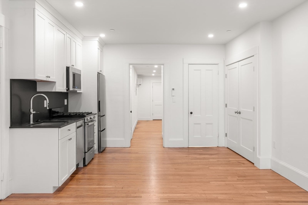 389 Commonwealth Avenue, Unit B Boston, MA 02115 - Photo 6 of 14