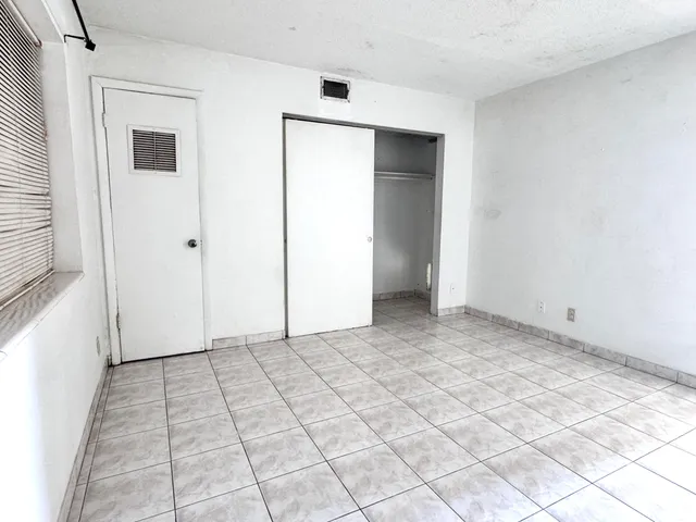 $2,350,000 | 1655 Florida Mango Road, West Palm Beach, FL 33406