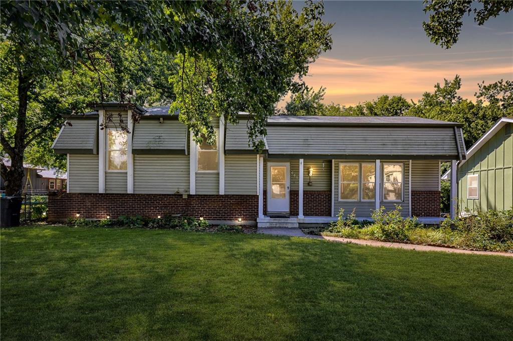 6611 Northwest 50th Street Riverside, MO 64151 - Photo 1 of 1 Gallery Image 1