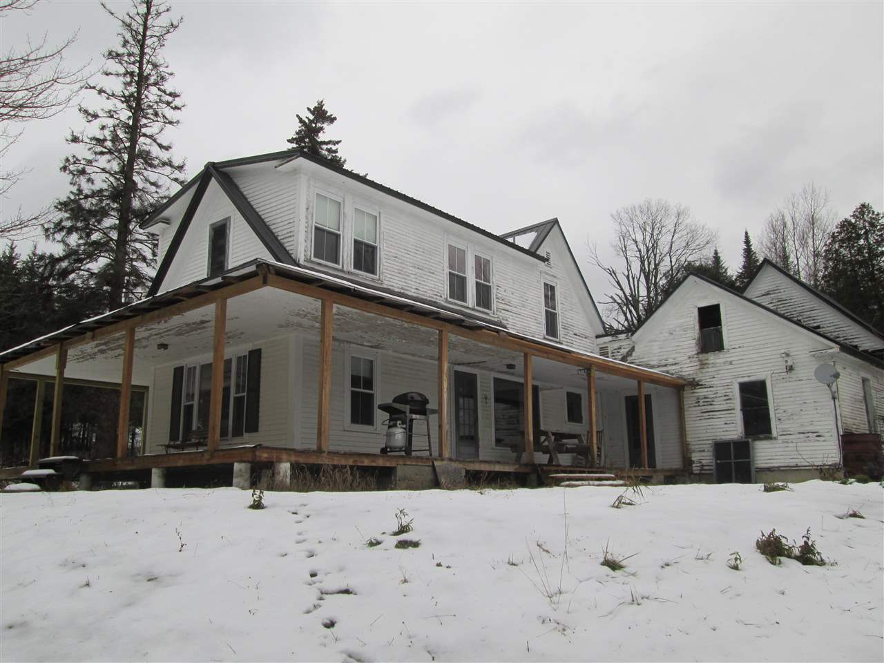 24 East Colebrook Road Colebrook, NH 03576 - Photo 2 of 16