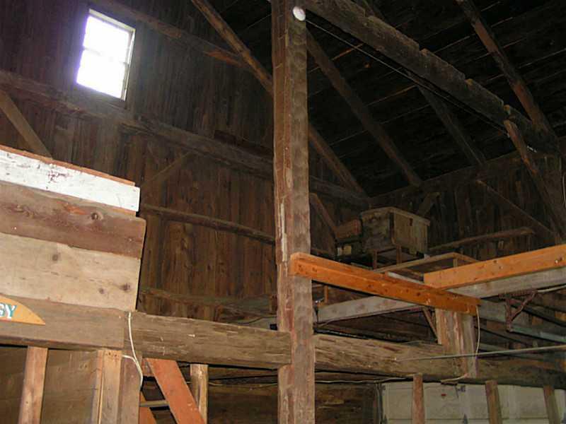 529 Paris Hill Road South Paris, ME 04281 - Photo 20 of 29 Stable/Barn.