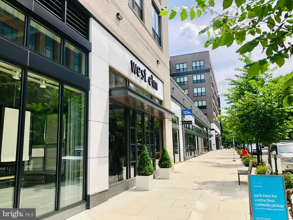 $2,600 | 801 North Pitt Street, Unit 901, Alexandria, VA 22314