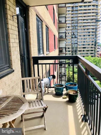 $2,600 | 801 North Pitt Street, Unit 901, Alexandria, VA 22314