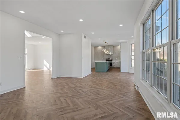 $489,000 | 4113 Gaskell Drive, Springfield, IL 62711