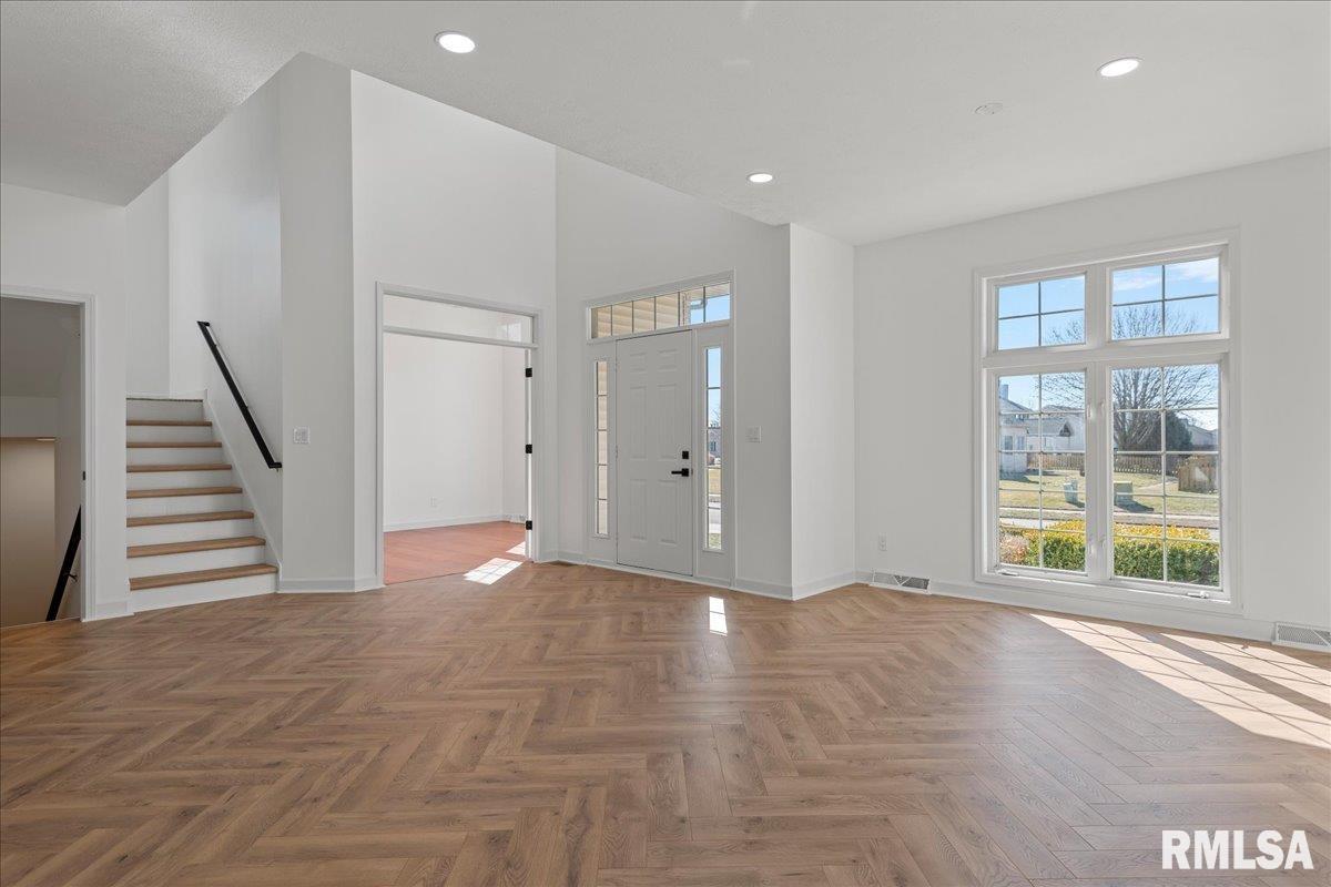 4113 Gaskell Drive Springfield, IL 62711 - Photo 4 of 61