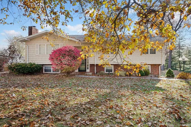 $285,000 | 46 Woodlawn Drive, Mitchell, IN 47446