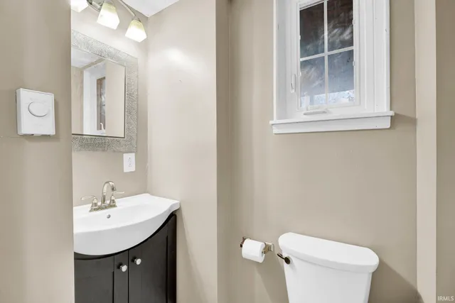 $285,000 | 46 Woodlawn Drive, Mitchell, IN 47446