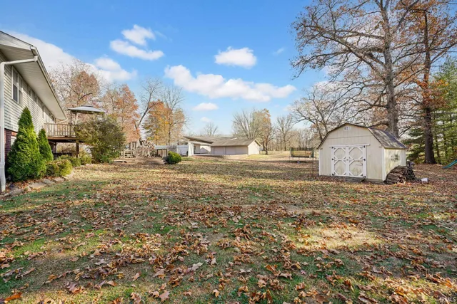 $285,000 | 46 Woodlawn Drive, Mitchell, IN 47446