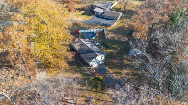 $285,000 | 46 Woodlawn Drive, Mitchell, IN 47446