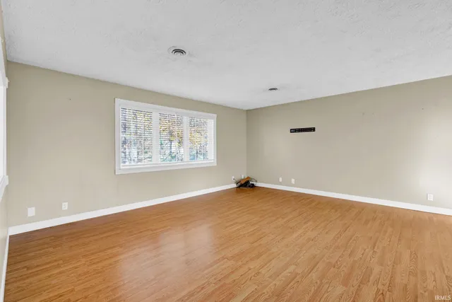 $285,000 | 46 Woodlawn Drive, Mitchell, IN 47446