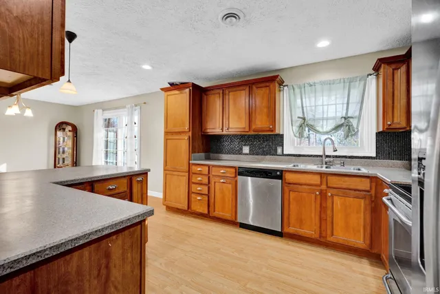 $285,000 | 46 Woodlawn Drive, Mitchell, IN 47446