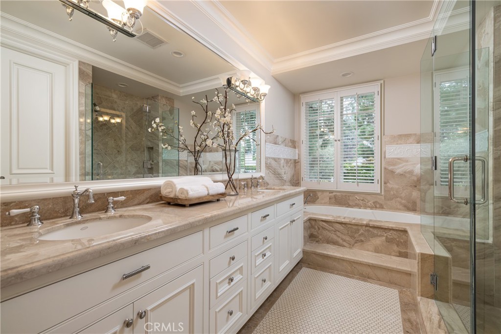 56 Royal St George Road Newport Beach, CA 92660 - Photo 37 of 49
