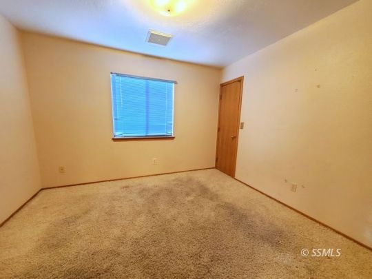 243 Kimberly Lane Ridgecrest, CA 93555 - Photo 15 of 28 Gallery Image 15