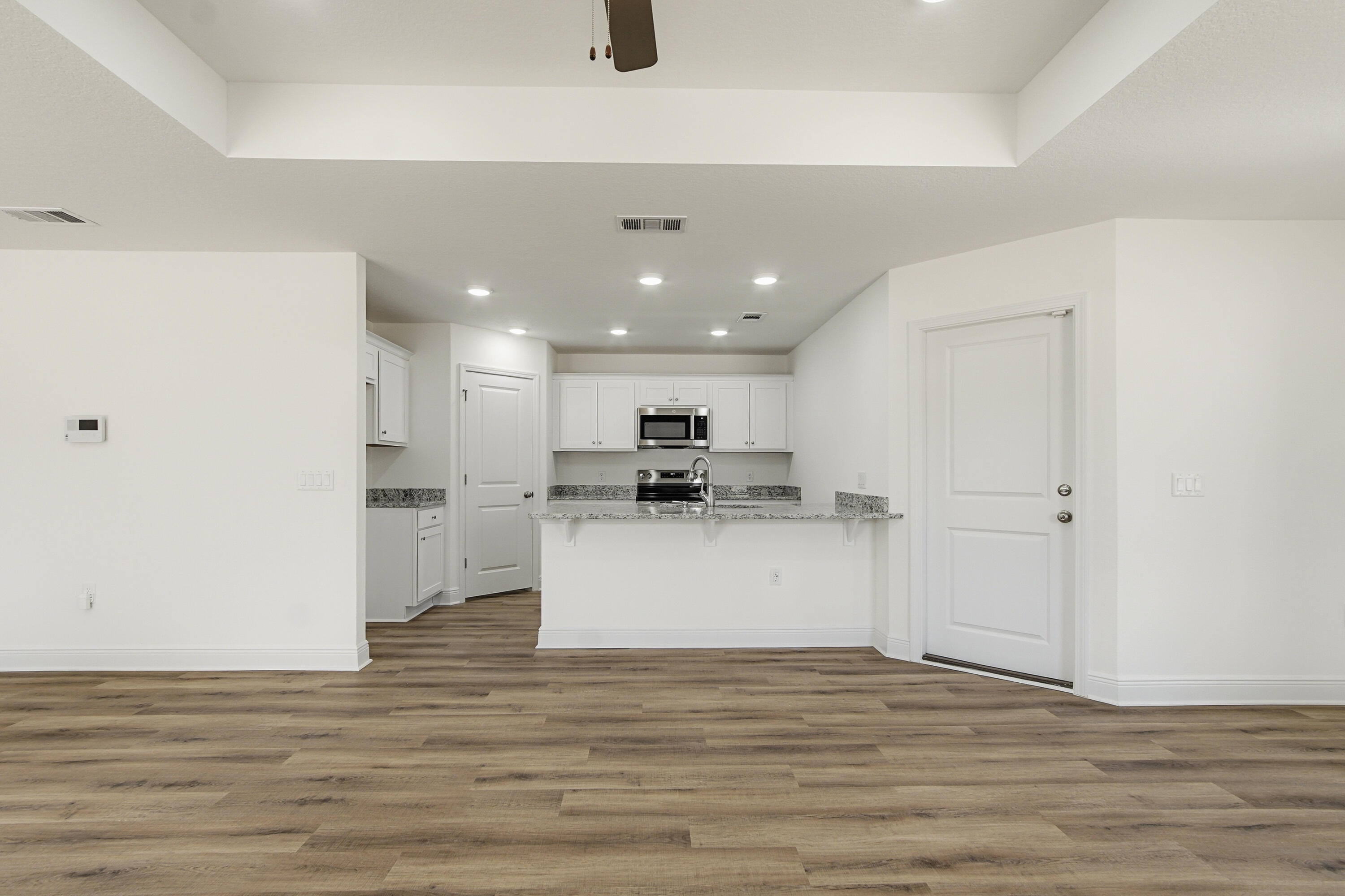 1294 Girl Scout Road DeFuniak Springs, FL 32433 - Photo 6 of 31 DSC00583 (1)