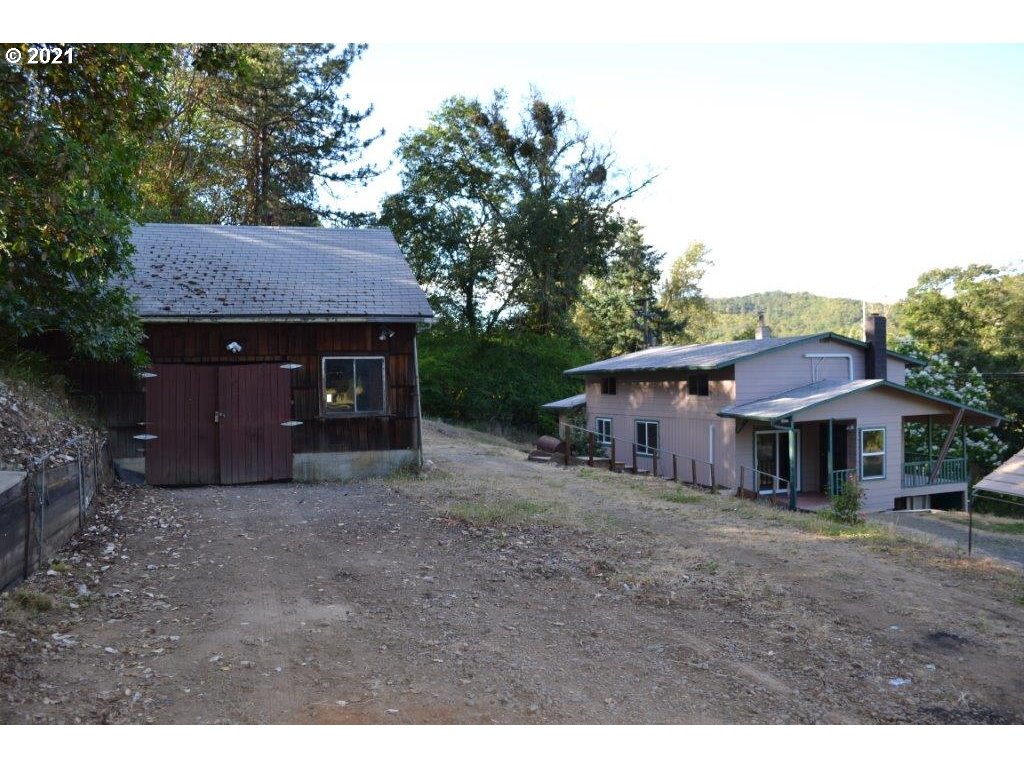 161 Glengary Loop Road Roseburg, OR 97470 - Photo 20 of 29 Gallery Image 20
