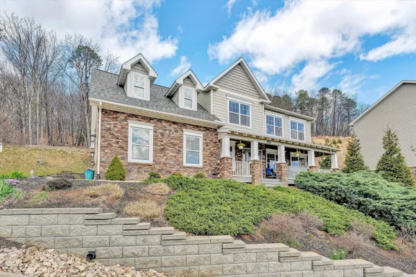 $650,000 | 4208 Campbell View Lane, Roanoke, VA 24018