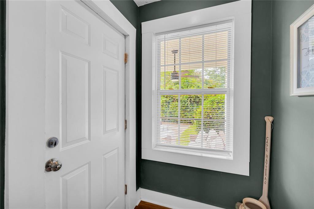 43 Hood Street Commerce, GA 30529 - Photo 8 of 32